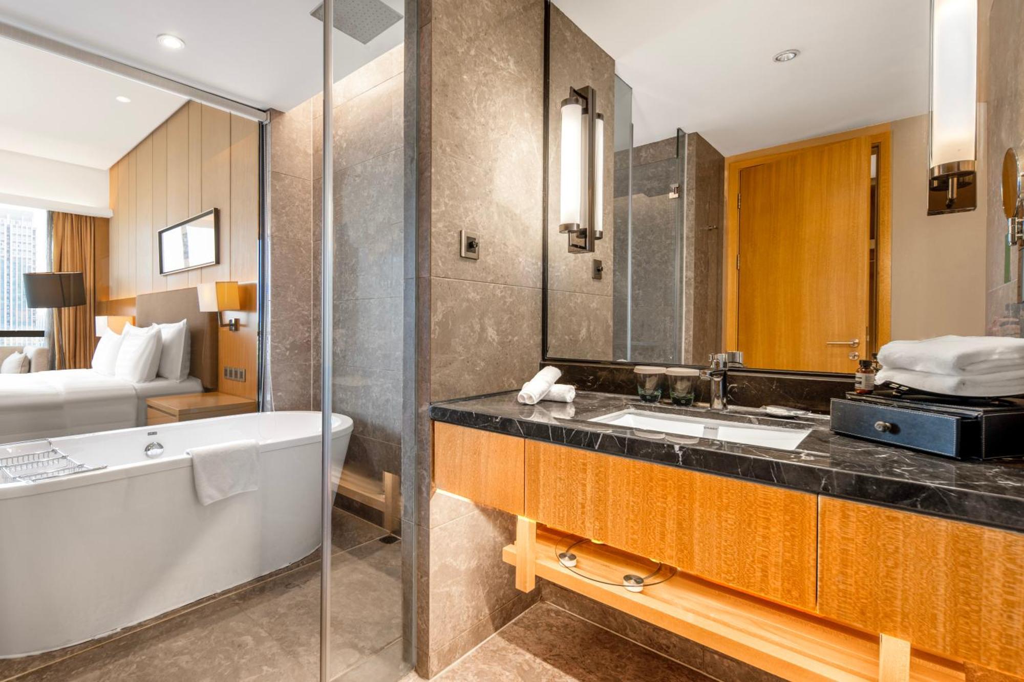 Отель Wyndam Xuzhou East Экстерьер фото
